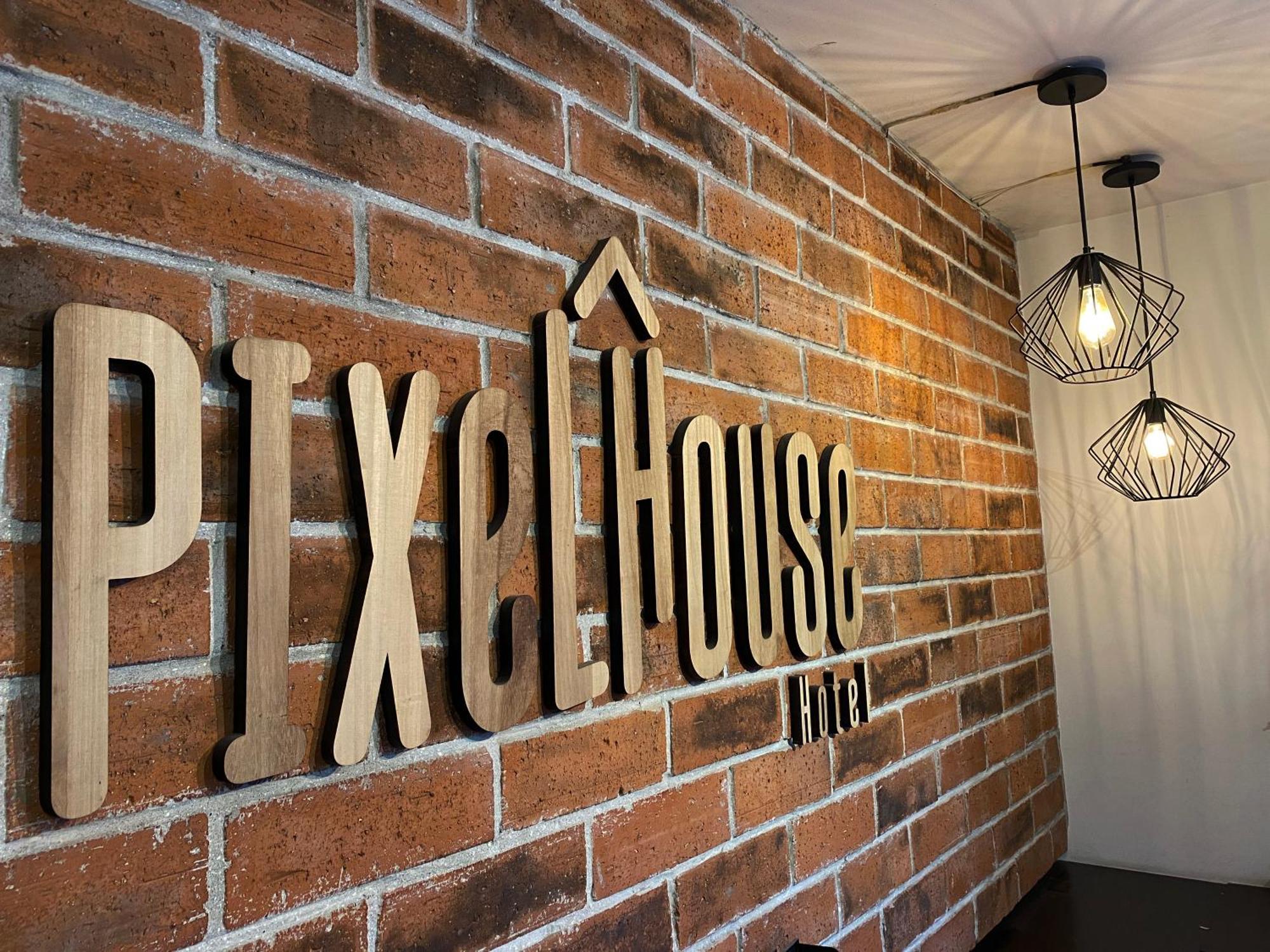 Ayenda 1224 Pixel House (Adults Only) Hotel เมเดยิน ภายนอก รูปภาพ
