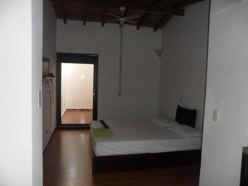 Ayenda 1224 Pixel House (Adults Only) Hotel เมเดยิน ภายนอก รูปภาพ