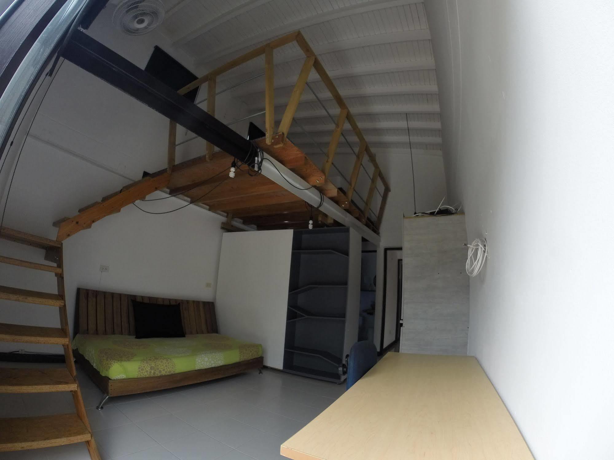 Ayenda 1224 Pixel House (Adults Only) Hotel เมเดยิน ภายนอก รูปภาพ