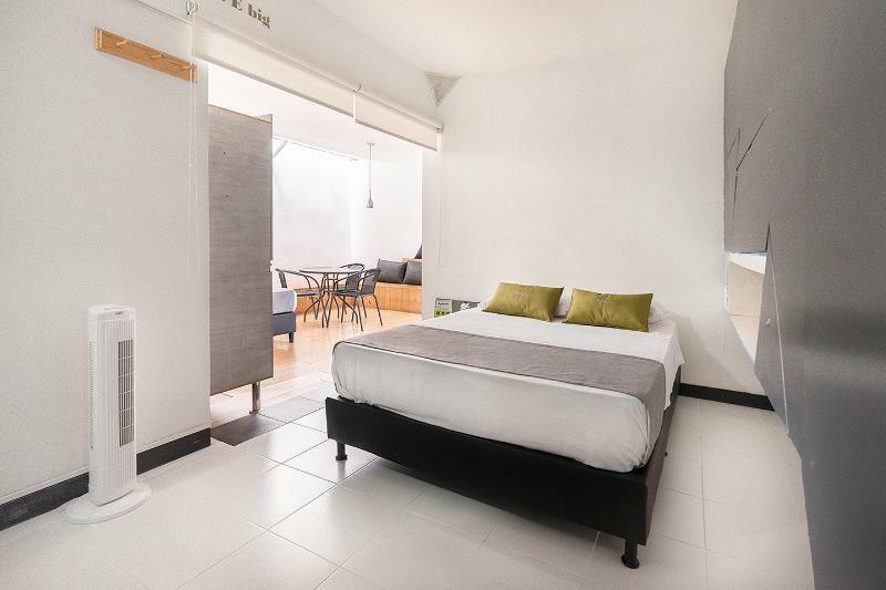Ayenda 1224 Pixel House (Adults Only) Hotel เมเดยิน ภายนอก รูปภาพ